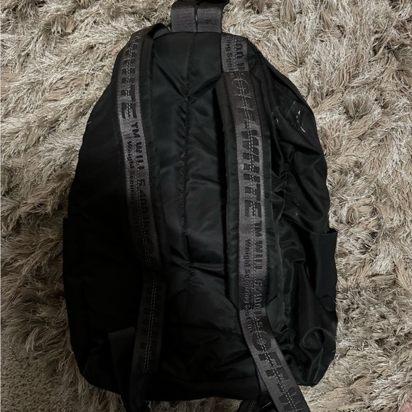 Off-White
Marker Arrow Easy backpack - Picture 2 of 6